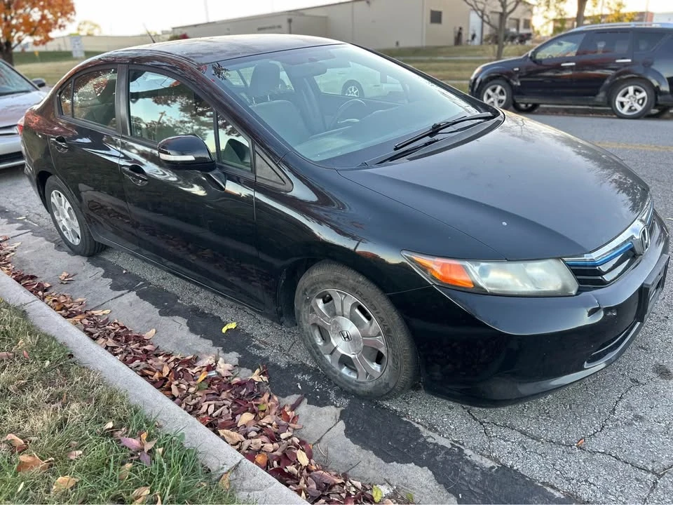 2012 Honda Civic 9th Gen - Image 2 of 4