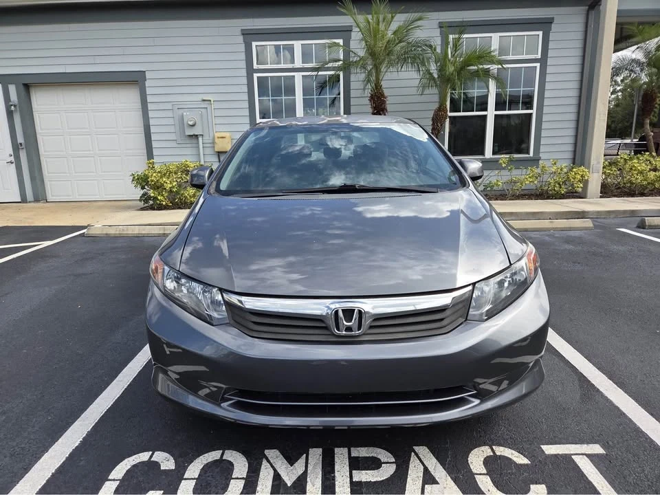 2012 Honda Civic 9th Gen - Image 2 of 8