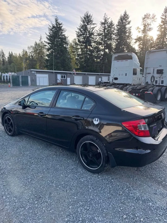 2012 Honda Civic 9th Gen - Image 3 of 10