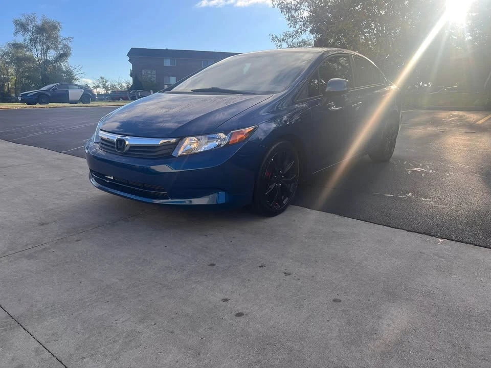 2012 Honda Civic 9th Gen - Image 5 of 8