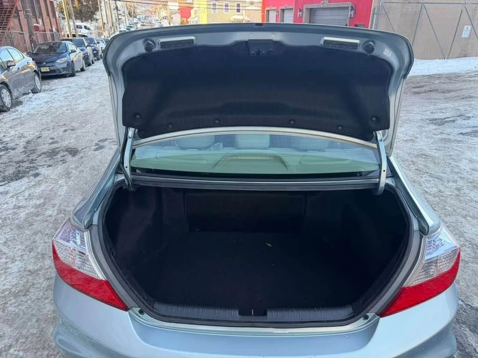 2012 Honda Civic 9th Gen - Image 12 of 18