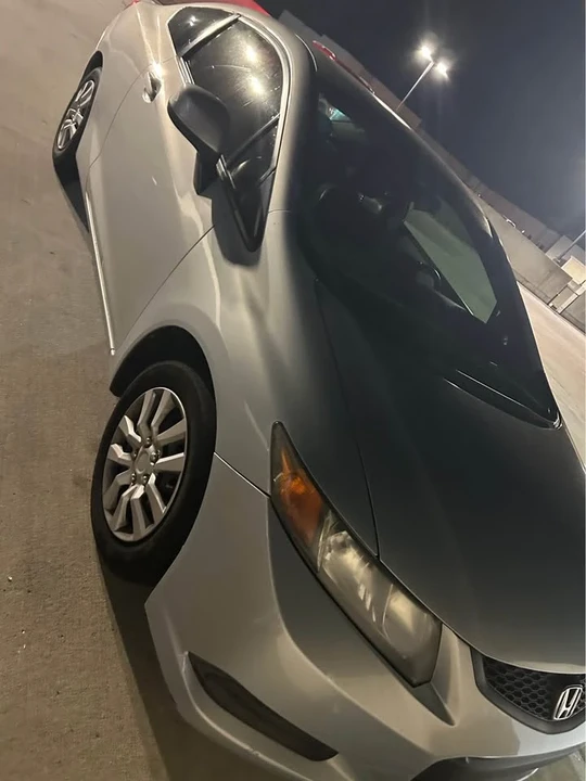 2012 Honda Civic 9th Gen - Image 2 of 6