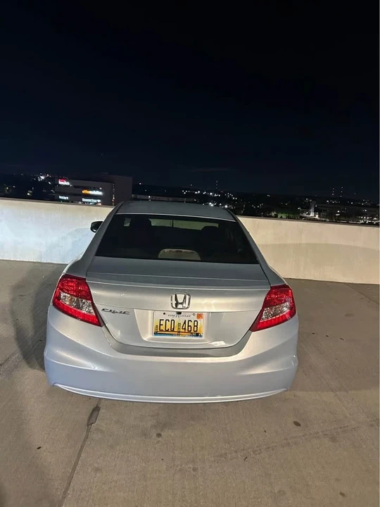 2012 Honda Civic 9th Gen - Image 4 of 6