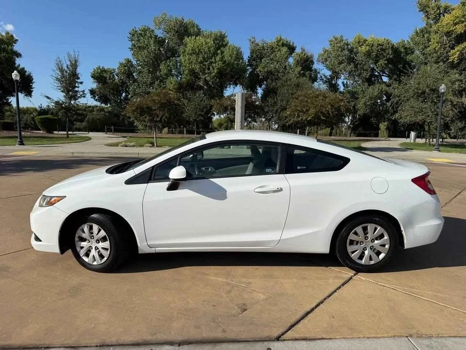 2012 Honda Civic 9th Gen - Image 2 of 20