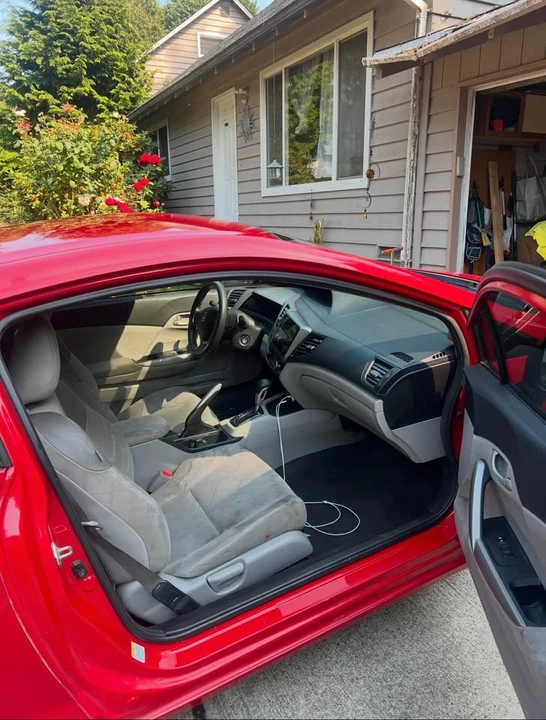 2012 Honda Civic 9th Gen - Image 2 of 4
