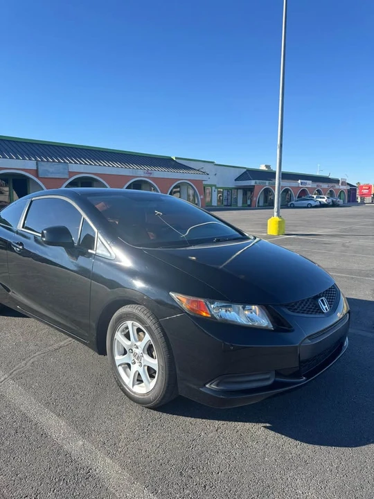2012 Honda Civic 9th Gen - Image 2 of 10