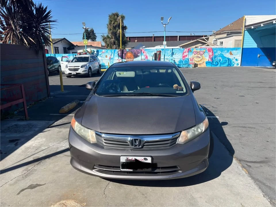 2012 Honda Civic 9th Gen - Image 2 of 11
