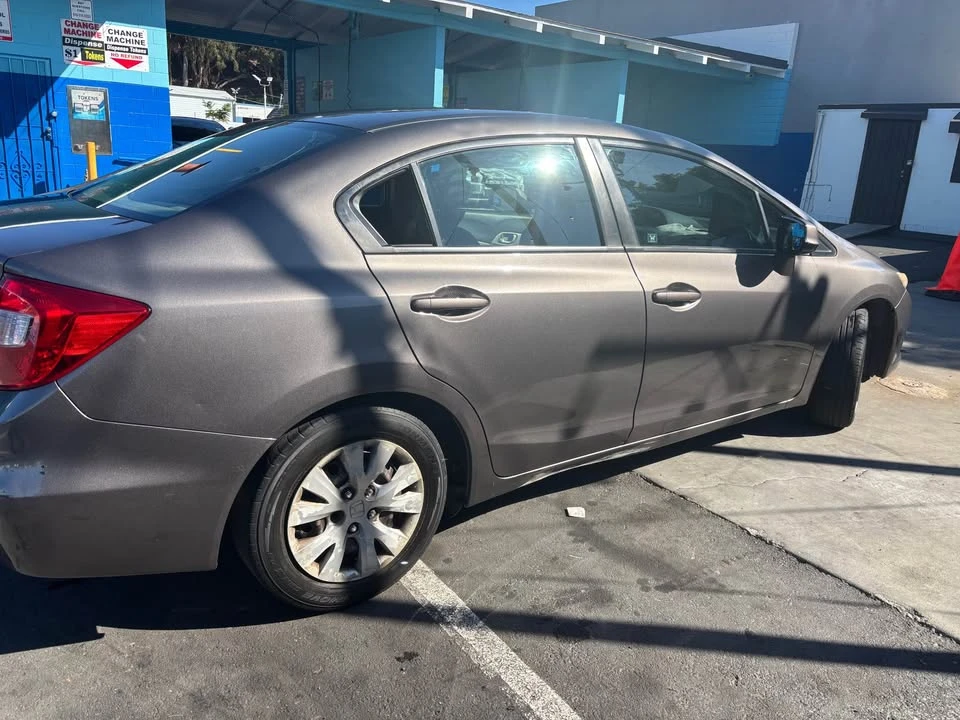 2012 Honda Civic 9th Gen - Image 6 of 11