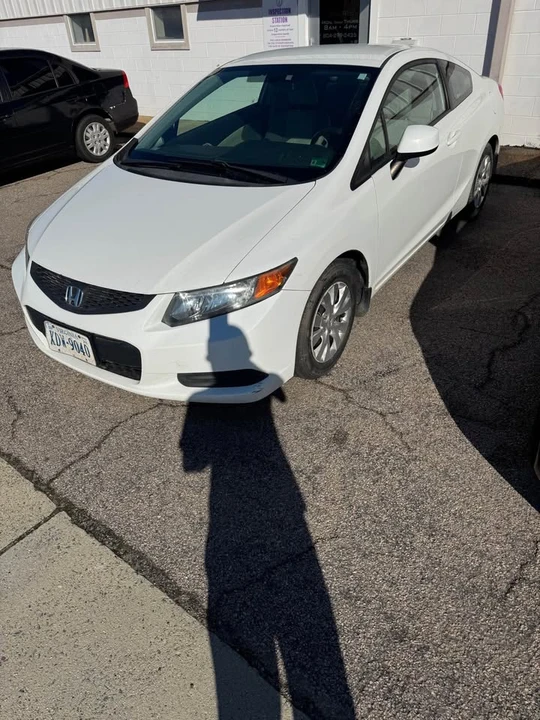 2012 Honda Civic 9th Gen - Image 2 of 5