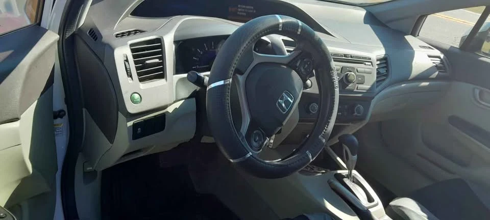 2012 Honda Civic 9th Gen - Image 3 of 5