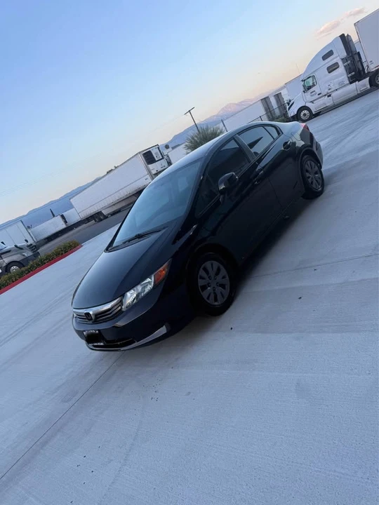 2012 Honda Civic 9th Gen - Image 3 of 9