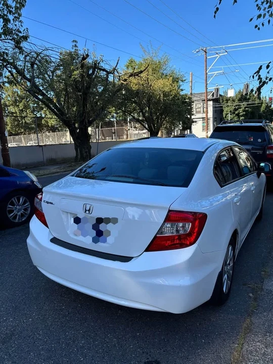 2012 Honda Civic 9th Gen - Image 2 of 5