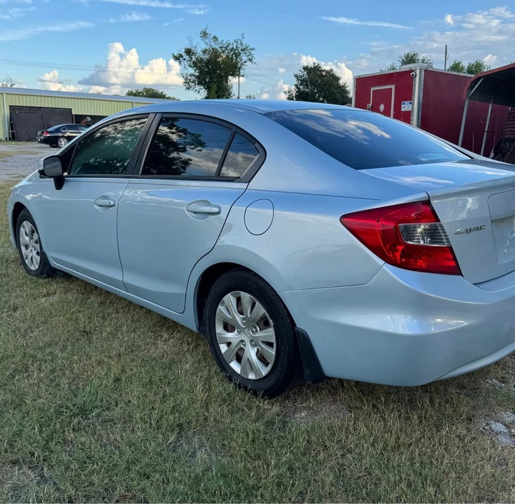 2012 Honda Civic 9th Gen - Image 8 of 11