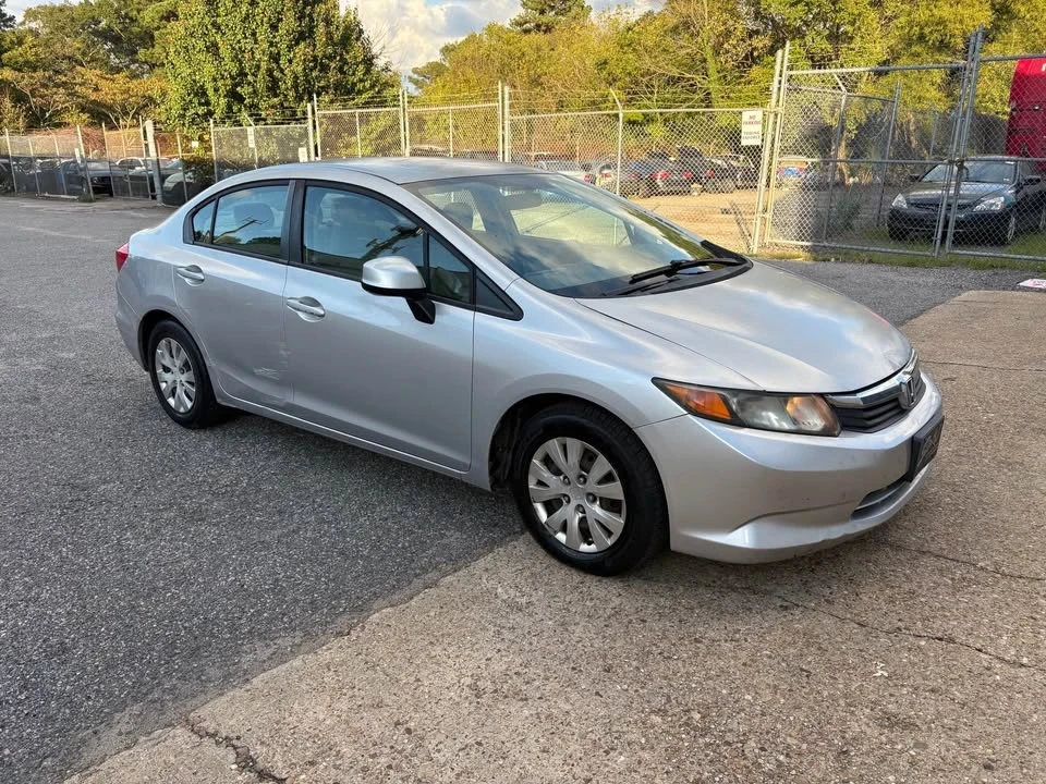 2012 Honda Civic 9th Gen - Image 4 of 6