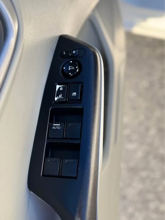 2012 Honda Civic 9th Gen - Image 8 of 20