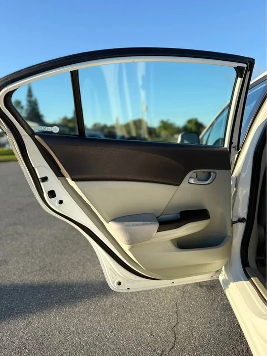 2012 Honda Civic 9th Gen - Image 16 of 20