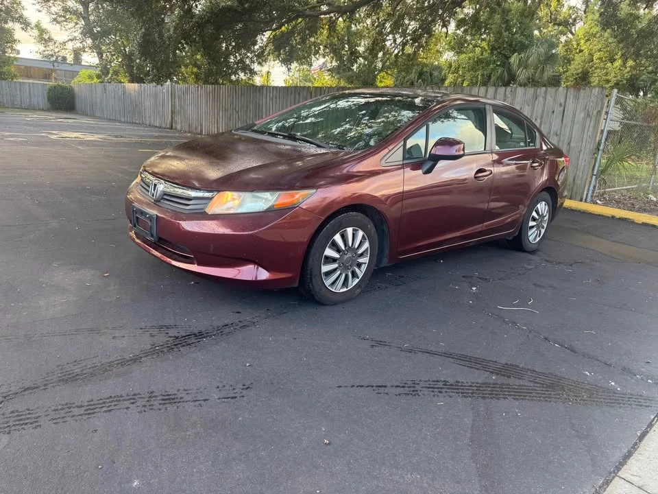 2012 Honda Civic 9th Gen - Image 2 of 12