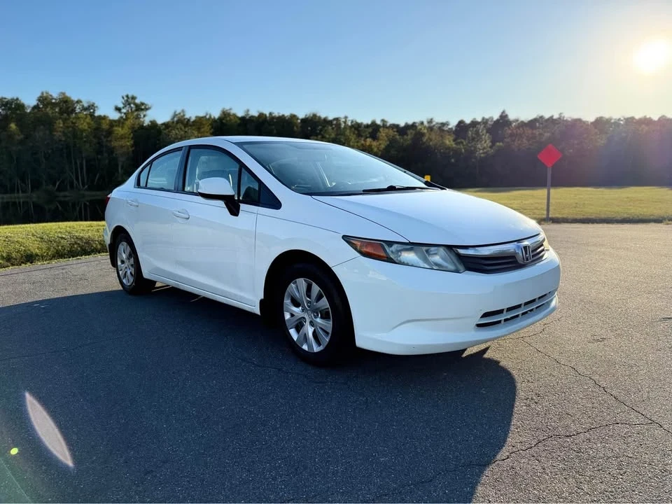 2012 Honda Civic 9th Gen - Image 7 of 20