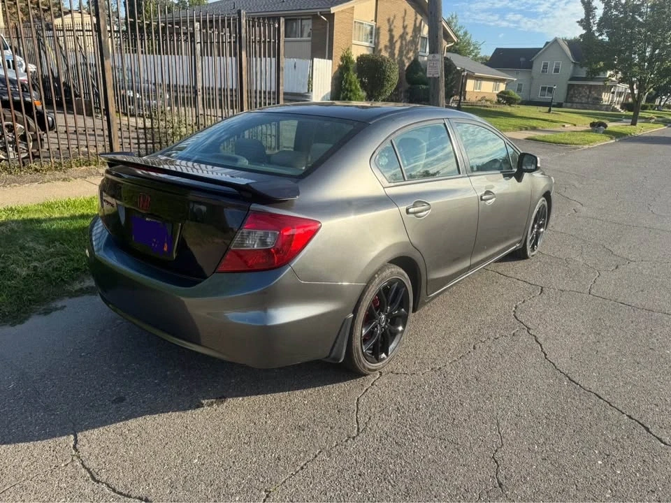 2012 Honda Civic 9th Gen - Image 4 of 7