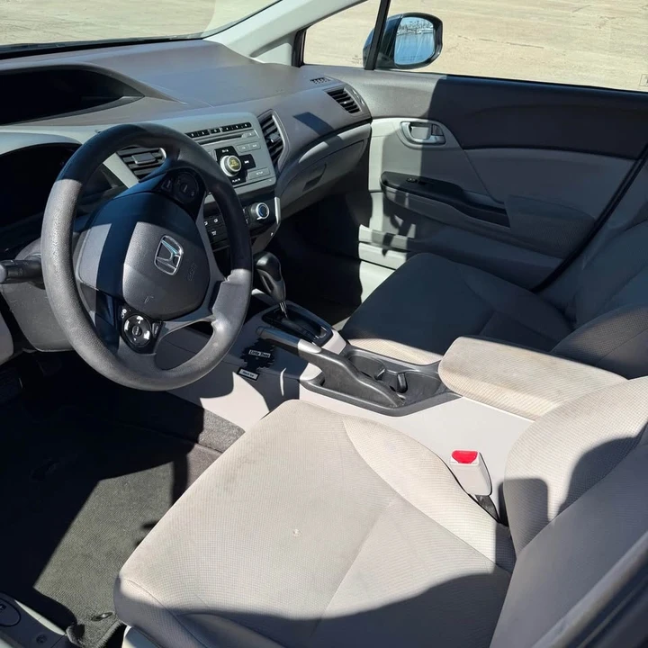 2012 Honda Civic 9th Gen - Image 9 of 20