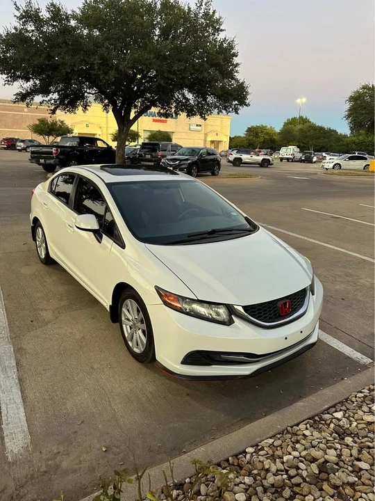 2012 Honda Civic 9th Gen - Image 6 of 19