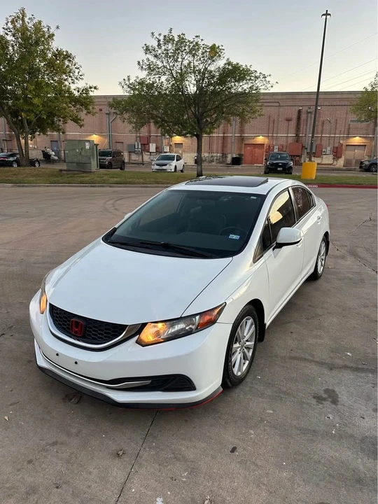 2012 Honda Civic 9th Gen - Image 11 of 19