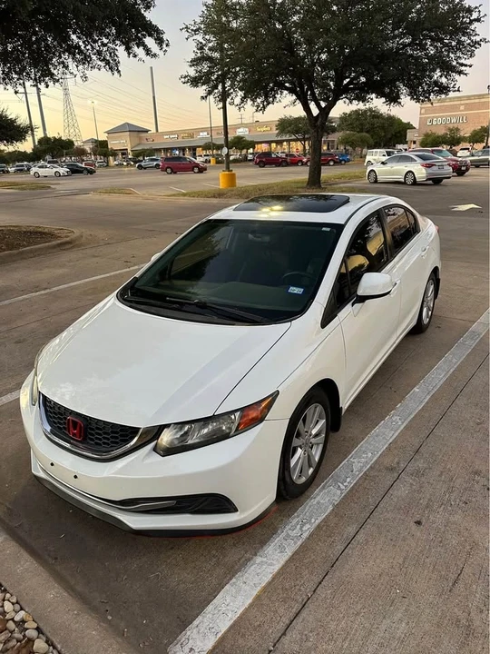 2012 Honda Civic 9th Gen - Image 5 of 19