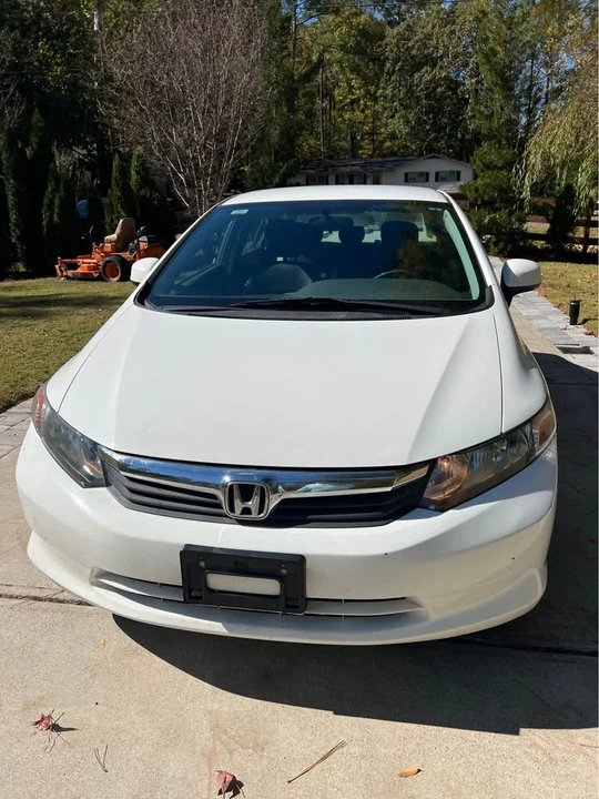 2012 Honda Civic 9th Gen - Image 3 of 15