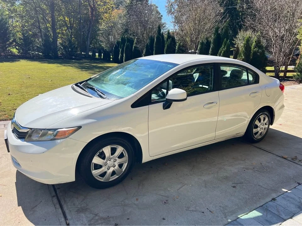2012 Honda Civic 9th Gen - Image 5 of 15