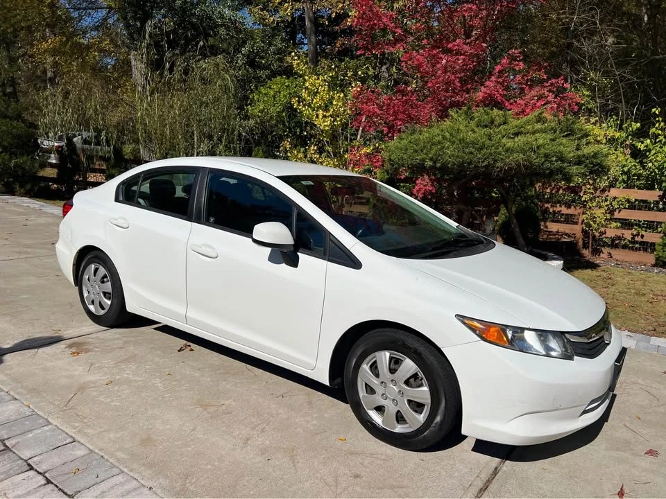 2012 Honda Civic 9th Gen - Image 2 of 15