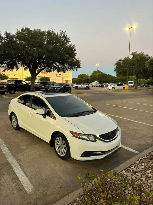 2012 Honda Civic 9th Gen - Image 8 of 19