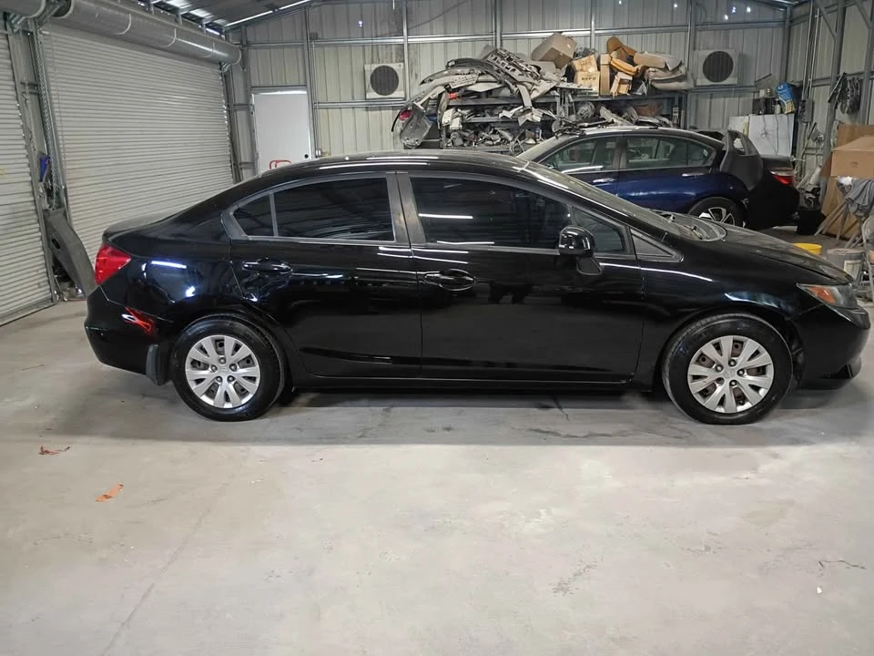 2012 Honda Civic 9th Gen - Image 2 of 7