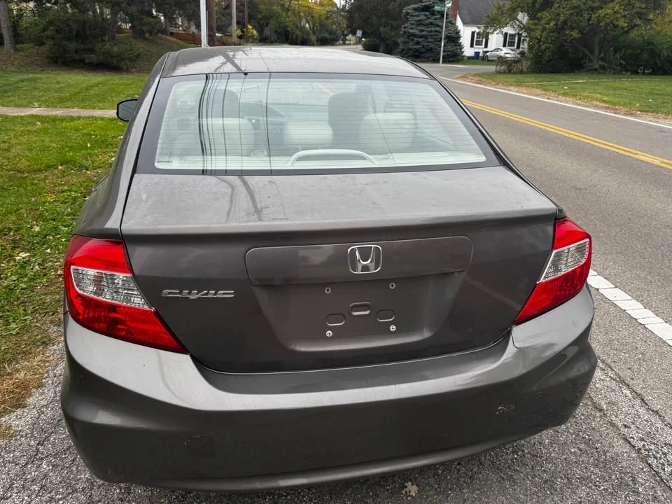 2012 Honda Civic 9th Gen - Image 11 of 19