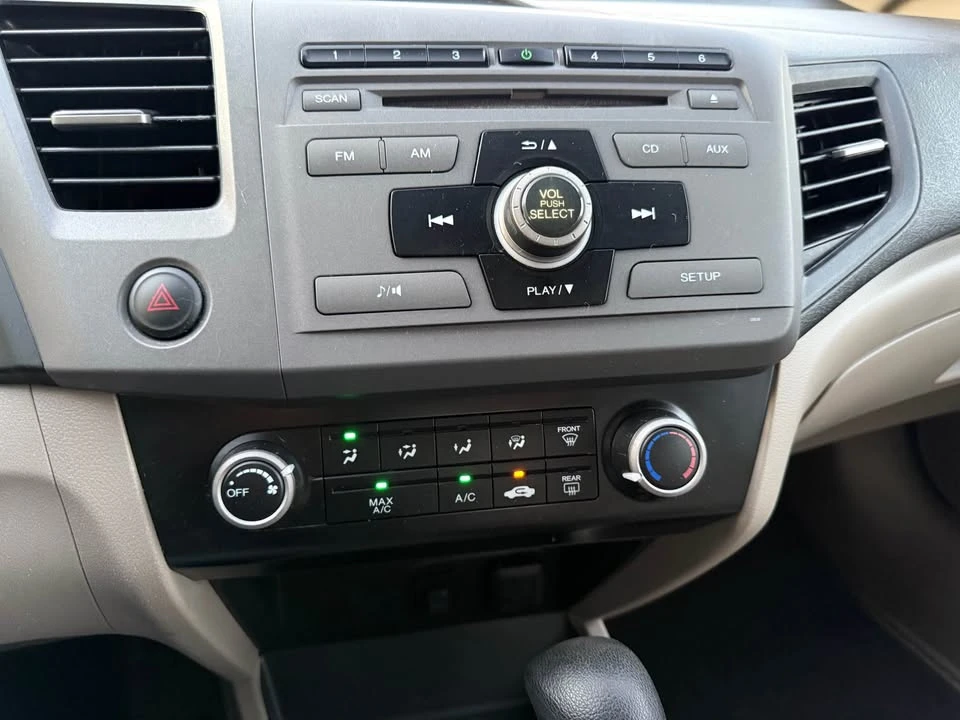 2012 Honda Civic 9th Gen - Image 14 of 17