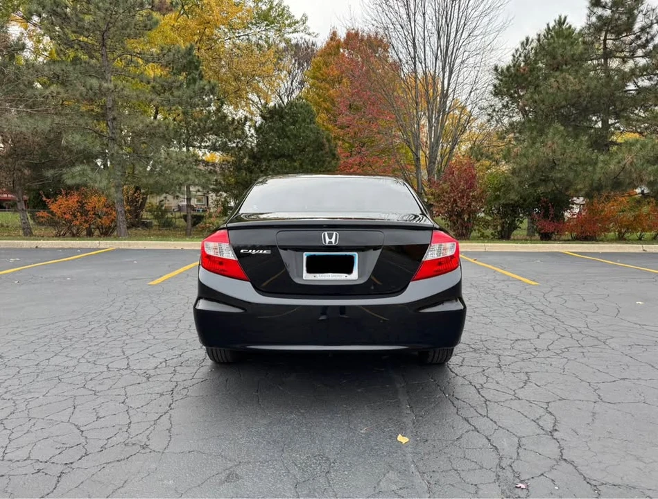 2012 Honda Civic 9th Gen - Image 6 of 19