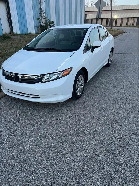 2012 Honda Civic 9th Gen - Image 4 of 10