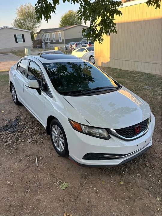 2012 Honda Civic 9th Gen - Image 2 of 10
