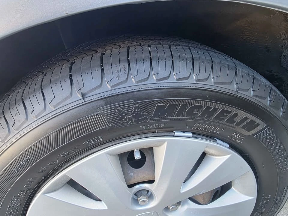 2012 Honda Civic 9th Gen - Image 12 of 16