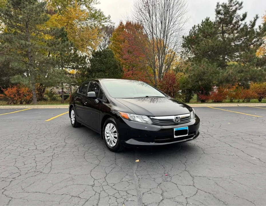 2012 Honda Civic 9th Gen - Image 4 of 19