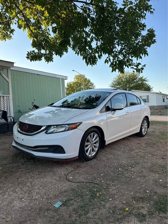 2012 Honda Civic 9th Gen - Image 5 of 10
