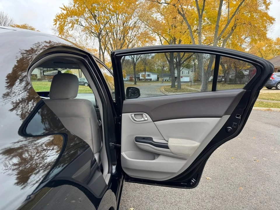 2012 Honda Civic 9th Gen - Image 14 of 19