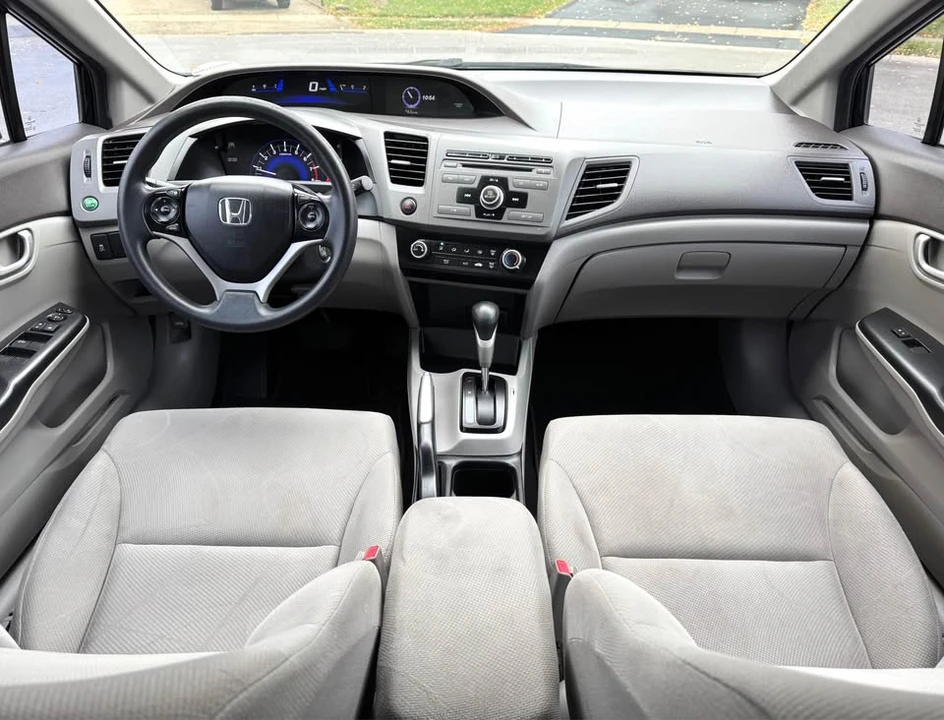 2012 Honda Civic 9th Gen - Image 9 of 19