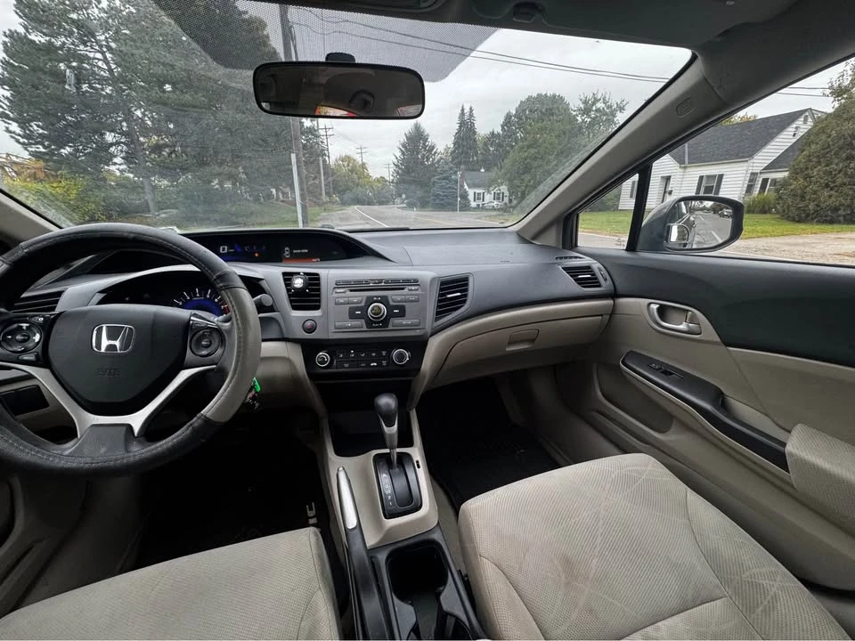 2012 Honda Civic 9th Gen - Image 8 of 19
