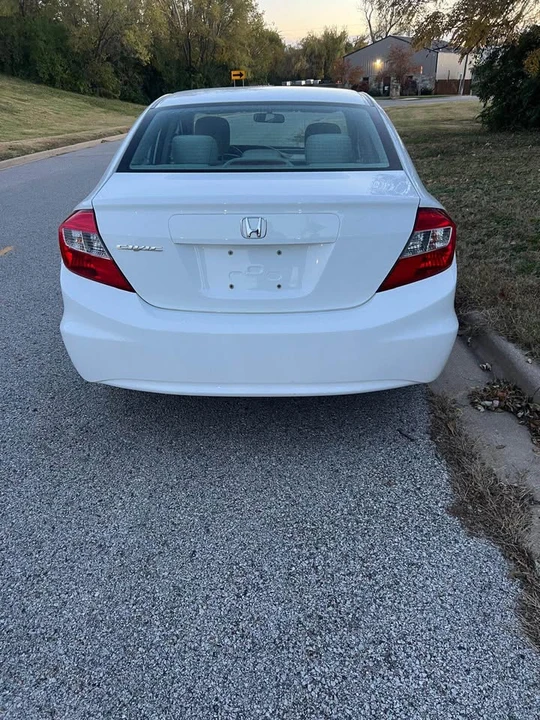 2012 Honda Civic 9th Gen - Image 4 of 9