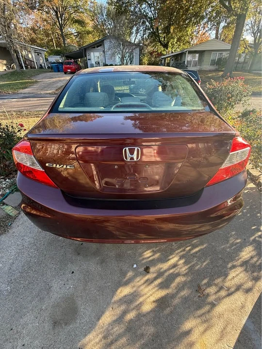 2012 Honda Civic 9th Gen - Image 2 of 10