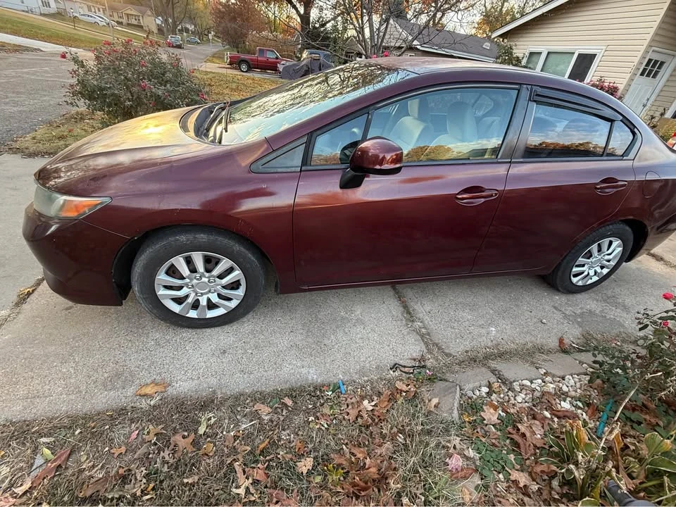 2012 Honda Civic 9th Gen - Image 3 of 10