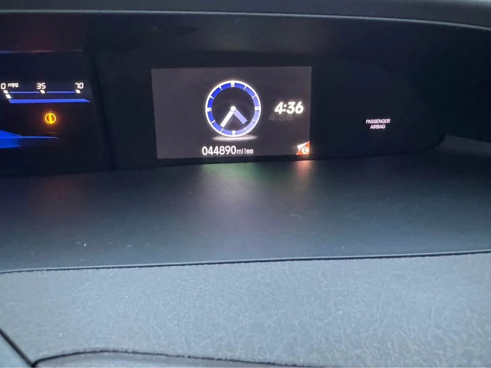 2012 Honda Civic 9th Gen - Image 9 of 19