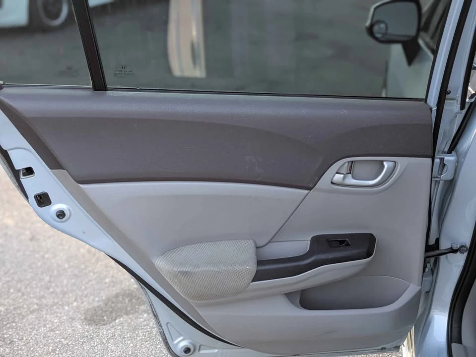 2012 Honda Civic 9th Gen - Image 11 of 18