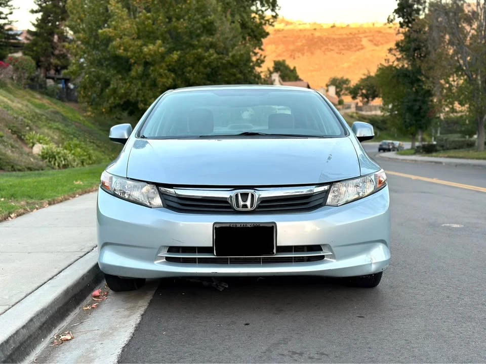 2012 Honda Civic 9th Gen - Image 3 of 12