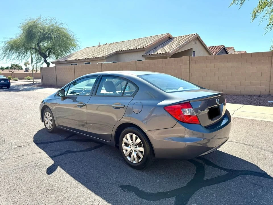 2012 Honda Civic 9th Gen - Image 5 of 11